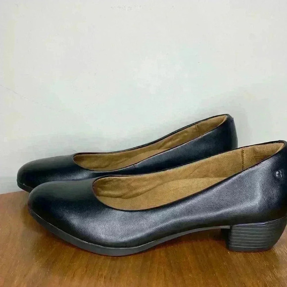 Shoes for Crews 55452-39/6 WILLA Women's Leather Slip On Shoes Size 9 - Picture 3 of 8